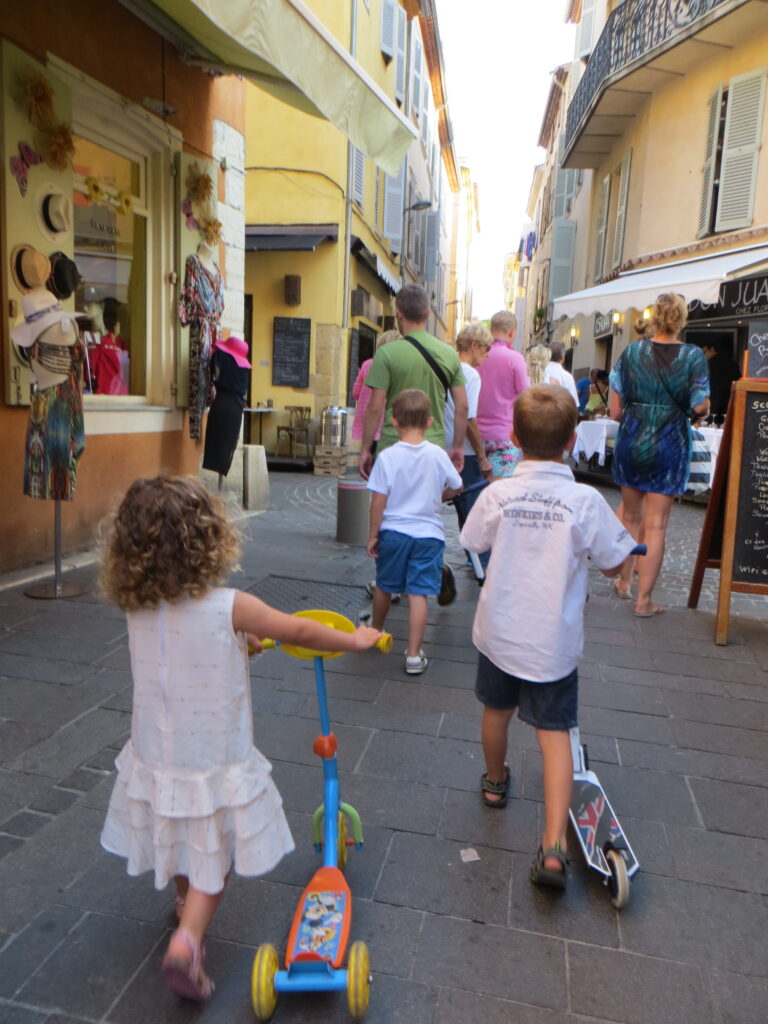 giro ad Antibes